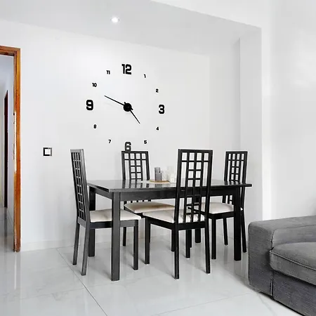 Piso Leon Y Castillo B *